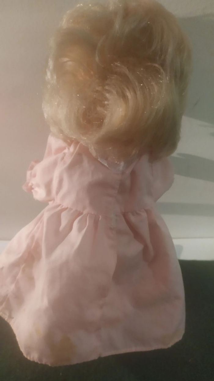 poupée blonde famosa - photo numéro 3