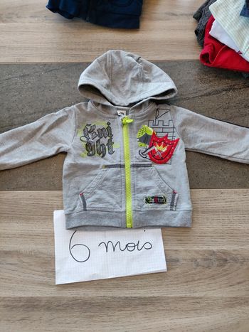 Sweat/veste 6 mois