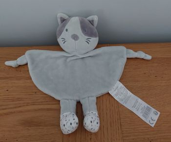 Doudou plat Chat grelots - Tom & Kiddy