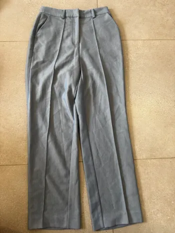 Pantalon bleu clair NA-KD, taille 38, très bon état, 38x105cm