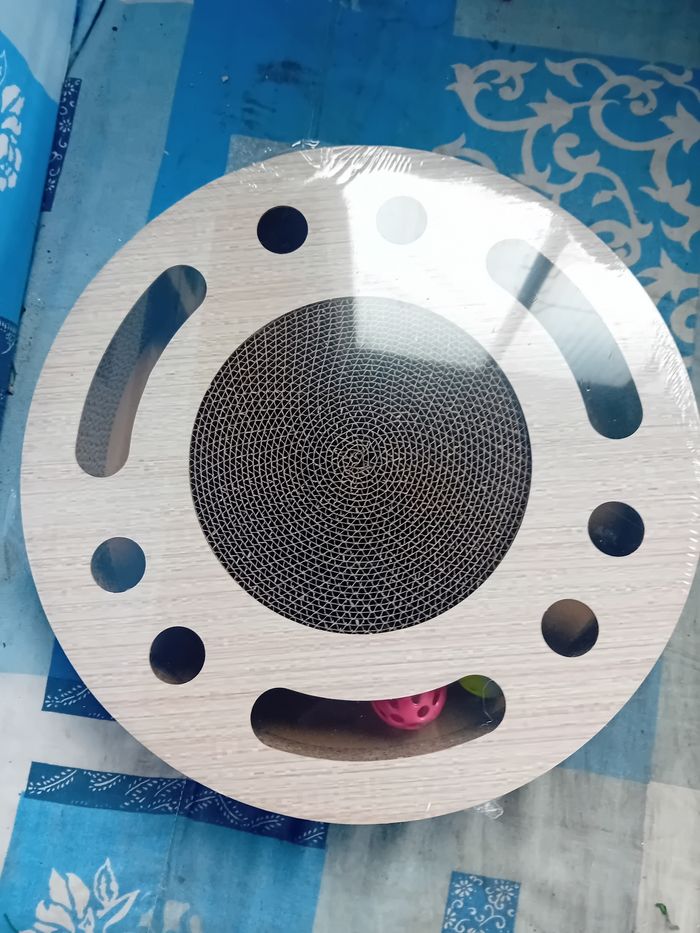 Jeu grattoir pour chat ronde neuf - photo numéro 2