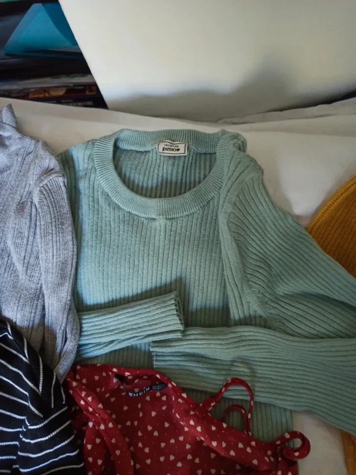 Lot de 10 vêtements femme taille XS/S//M ( lot 11) - photo numéro 5
