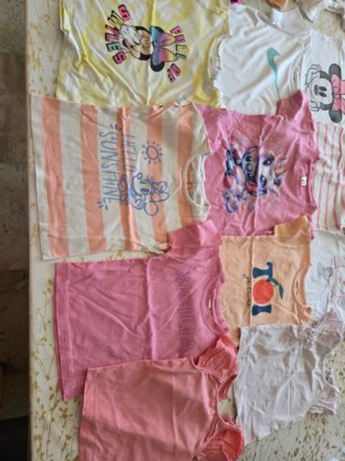 Lot de vêtements fille 23 / 24 mois - Très Bon état - photo numéro 3