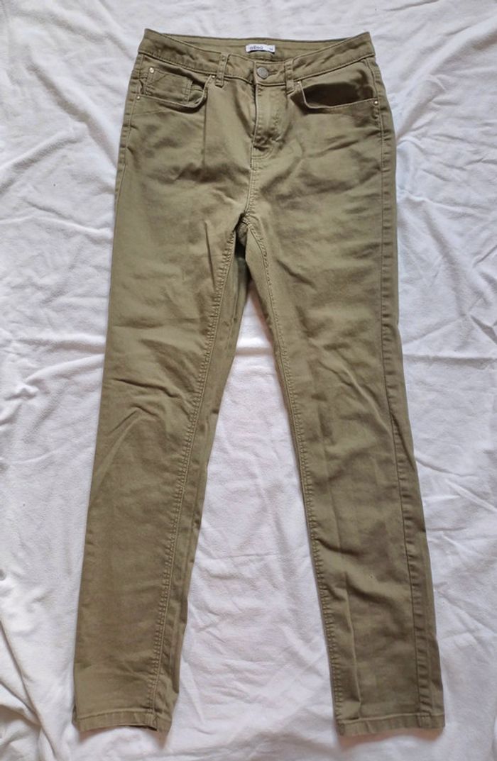Pantalon kaki regular taille 36 -38