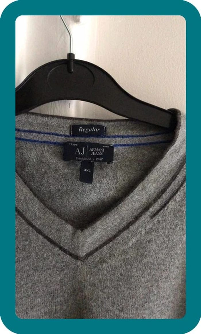 Pull Armani Col V - photo numéro 2