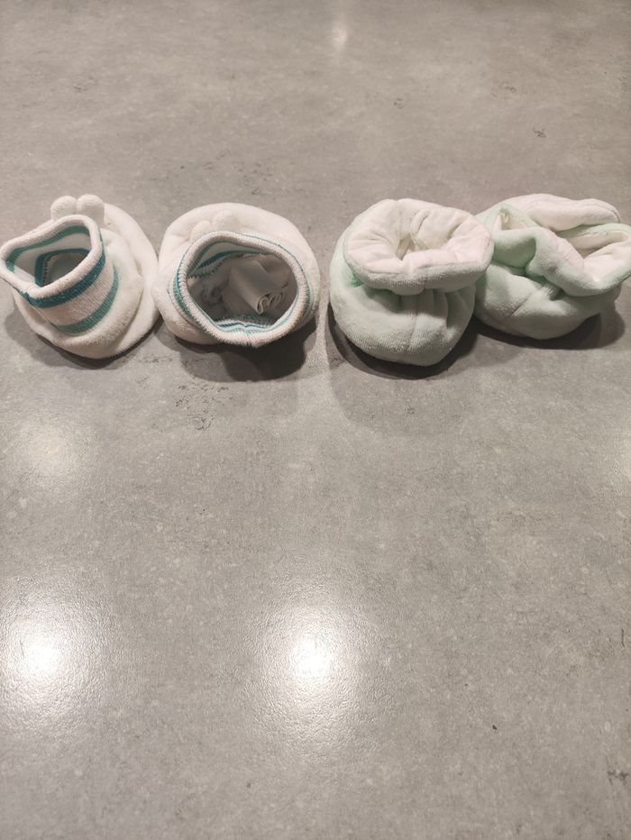 Lot de 2 paires de chaussons bébé Orchestra – Taille 17 – jamais portés - photo numéro 4