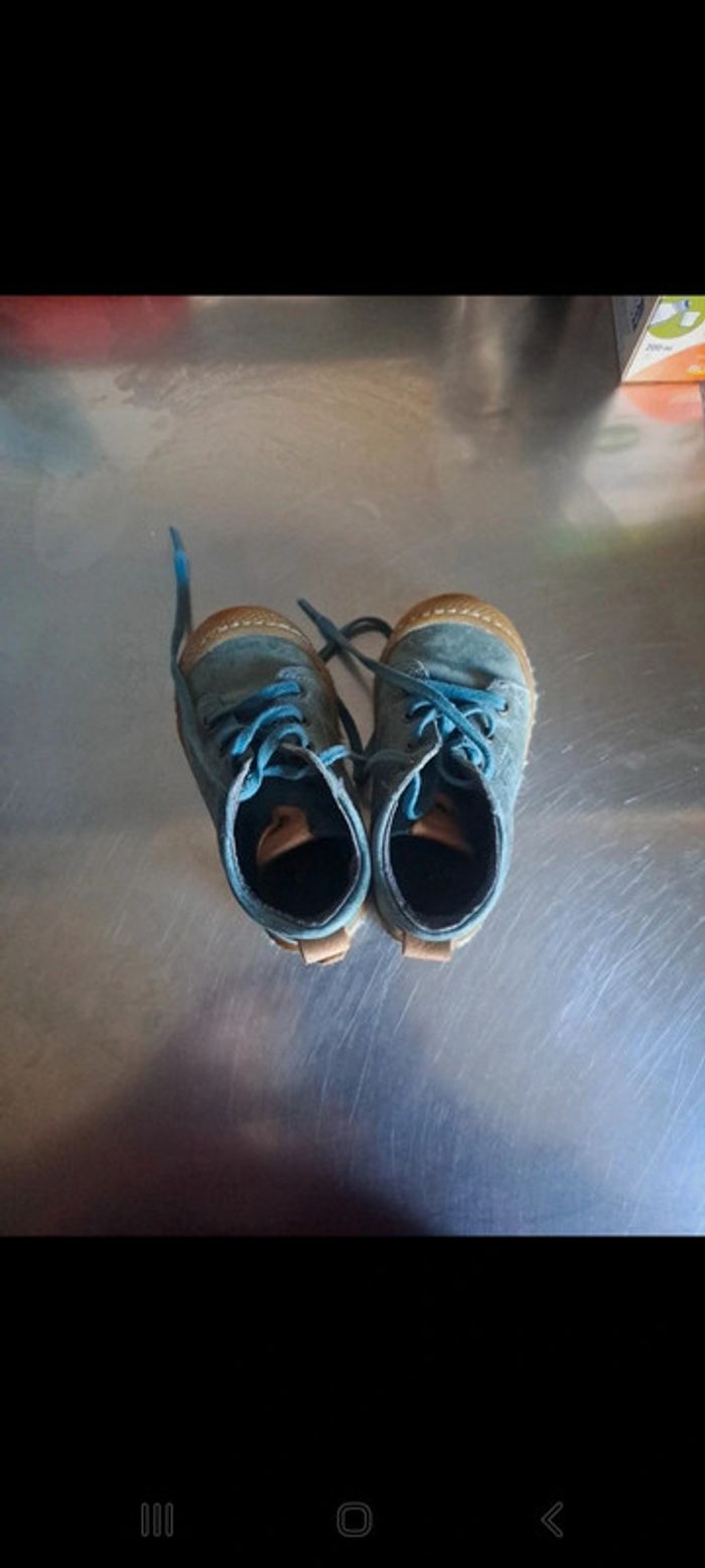 Lot baskets et bottines taille 22 - photo numéro 6