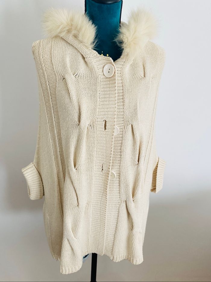 Veste Poncho Capuche - photo numéro 4