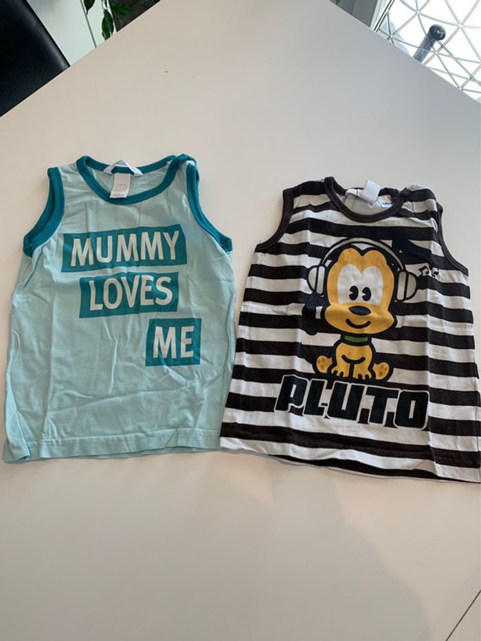 Lot 2 débardeurs bébé garçon H&M taille 1-2 ans