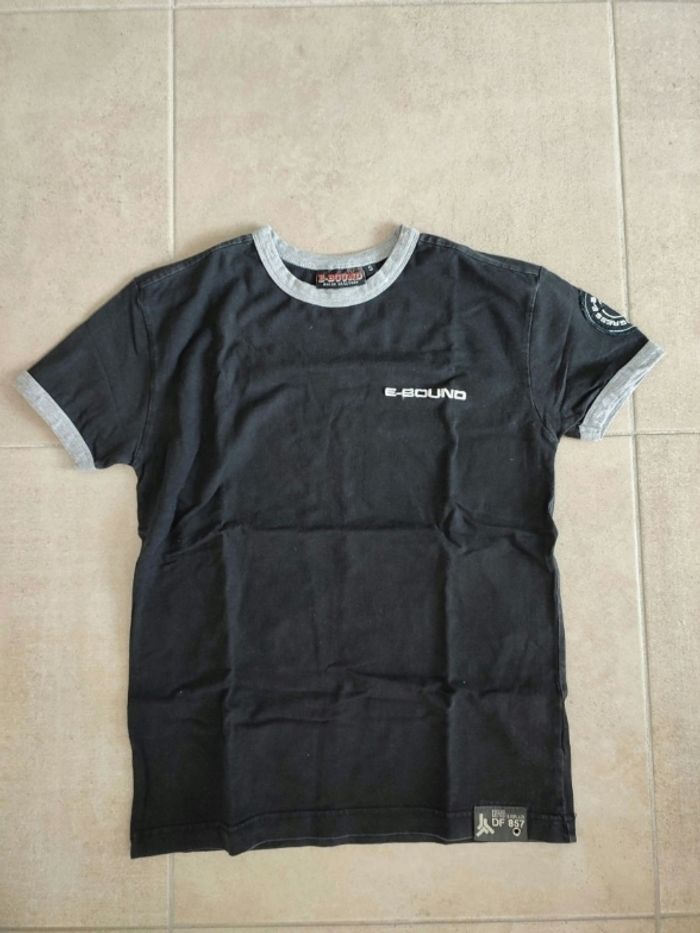 T-shirt garçon S 15-16 ans