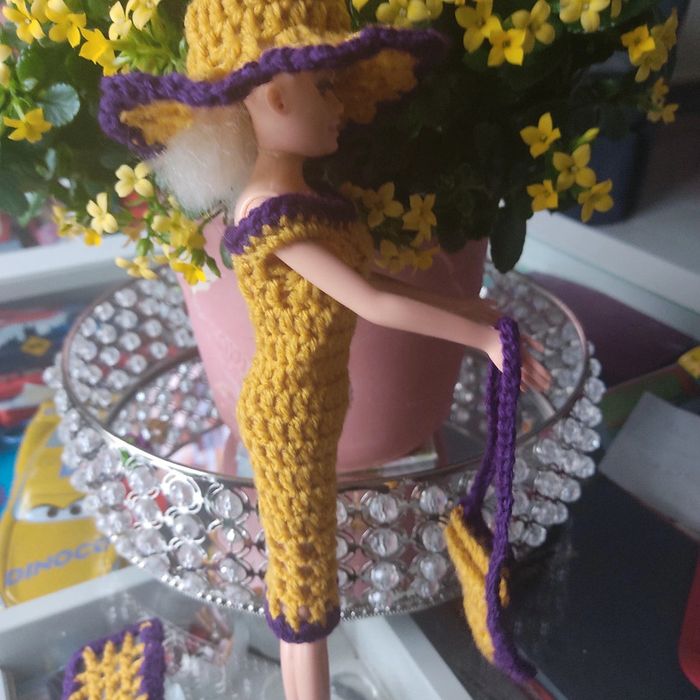 Vêtements pour Barbie 2 €. - photo numéro 7