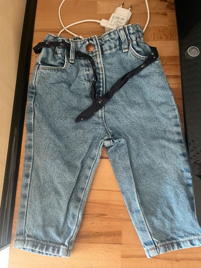 Pantalon avec ceinture cerise