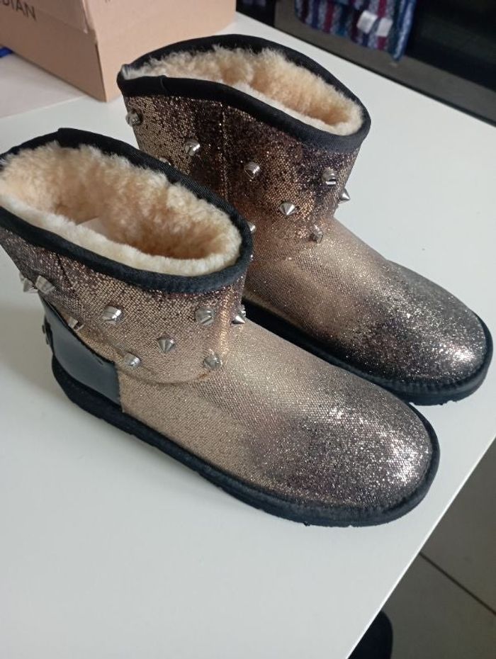 Ugg doré
