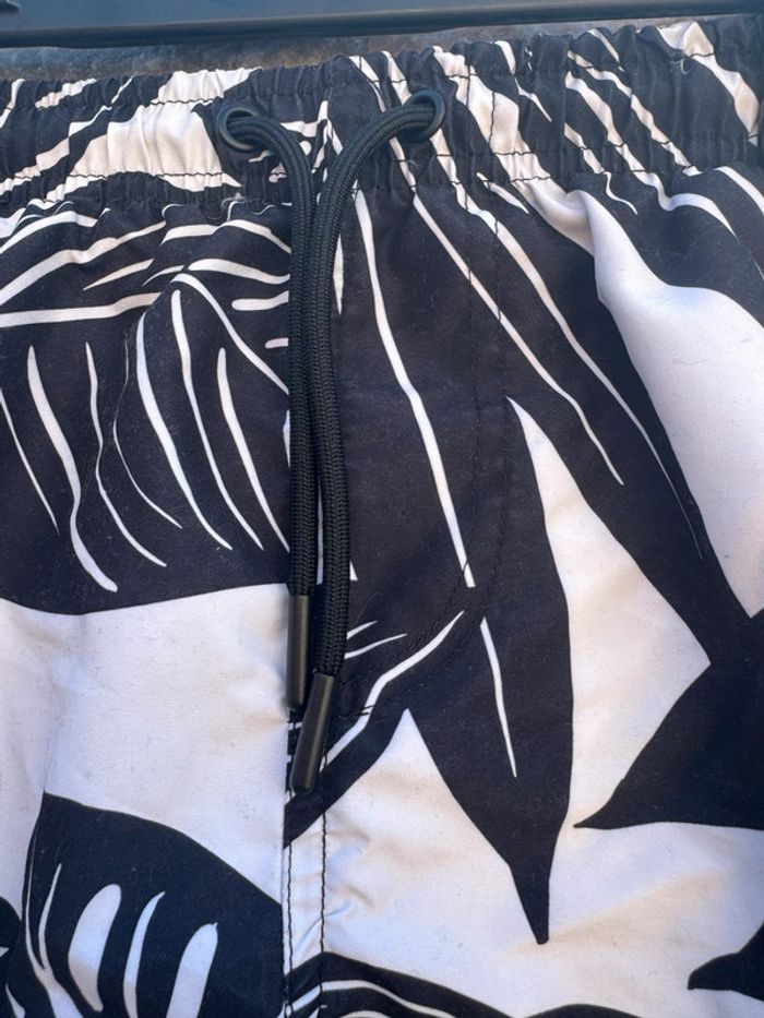 Short maillot - photo numéro 2