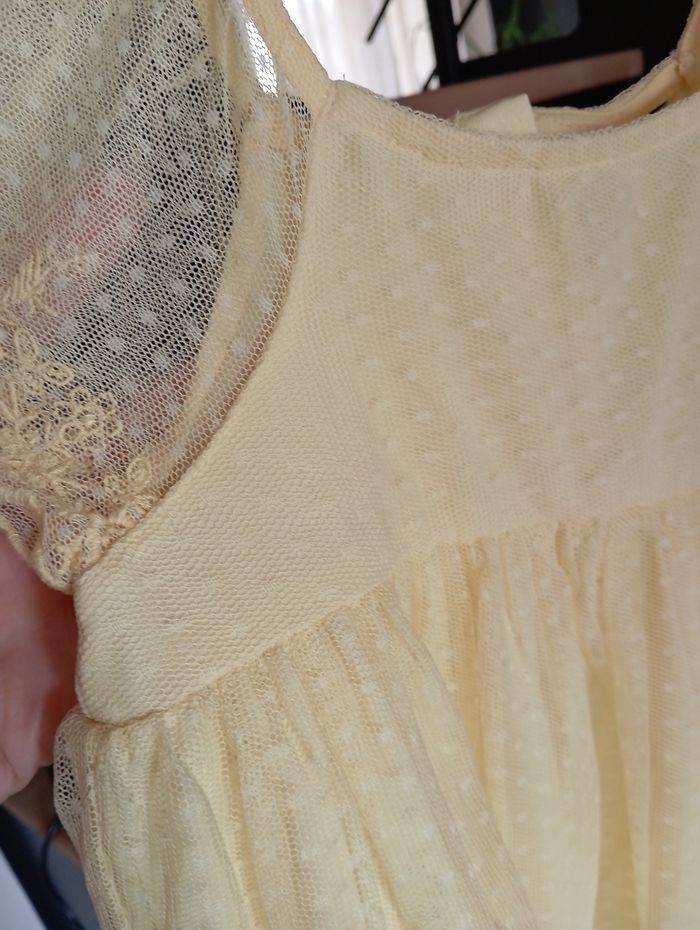 Robe jaune - photo numéro 2