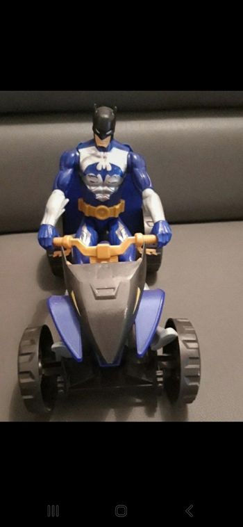 Figurine batman articulée 30cm + quad unlimited