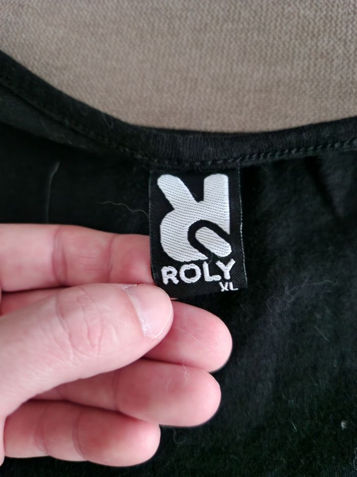 Tee-shirt noir avec motif crâne avec roses rouge, Hellfest édition 2013 - photo numéro 9