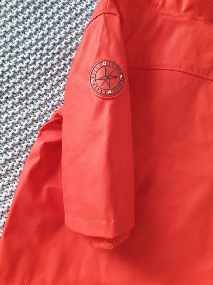 Imperméable rouge - photo numéro 4