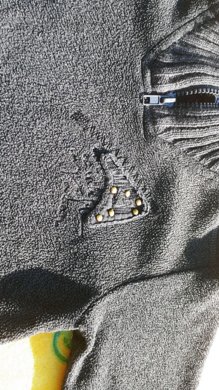 Pull chaud - photo numéro 3