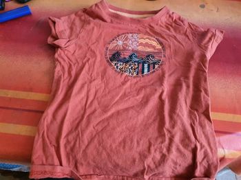 Tee shirt