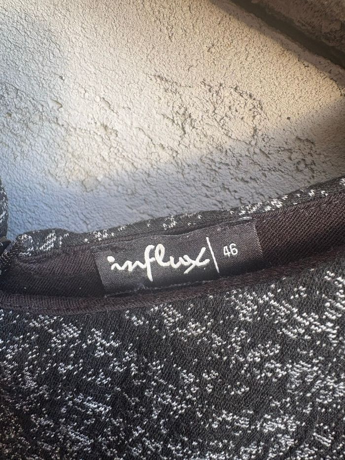 Robe noir et blanc - photo numéro 3