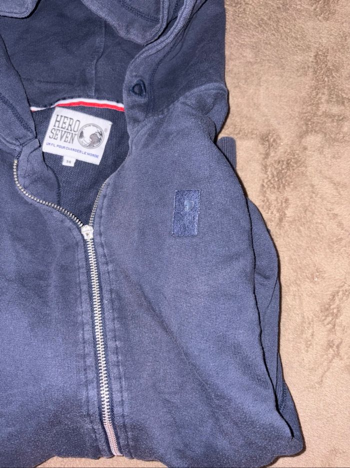 Veste garçon Hero Seven taille 14 ans en bon état - photo numéro 3