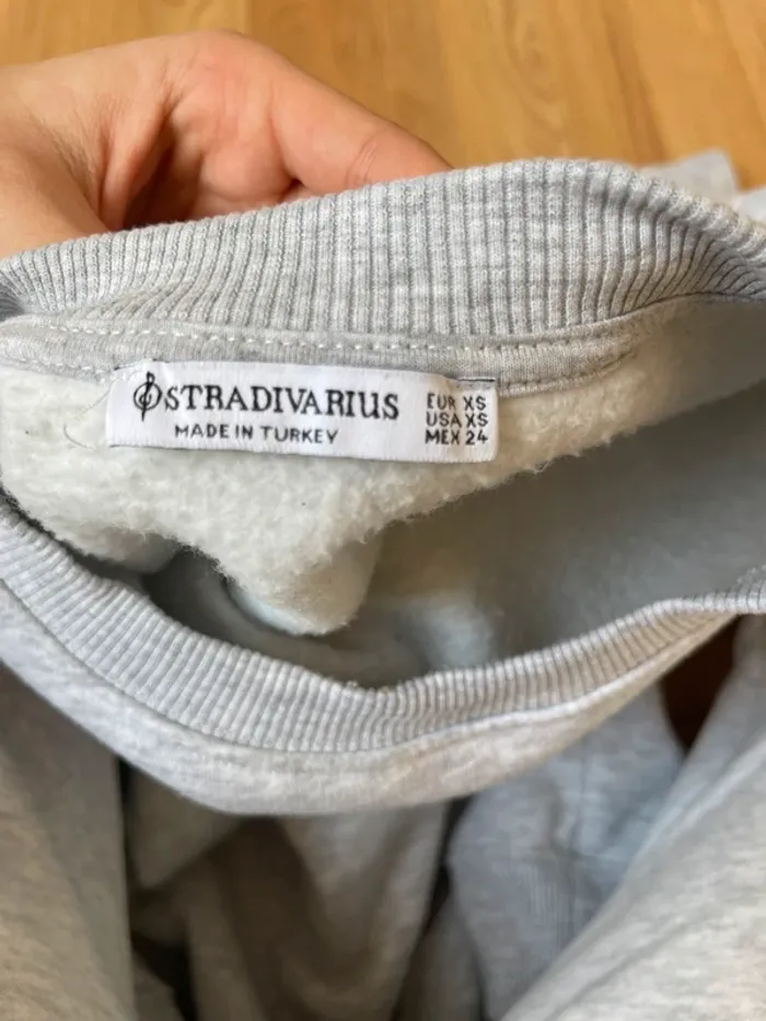 Pull gris - photo numéro 3