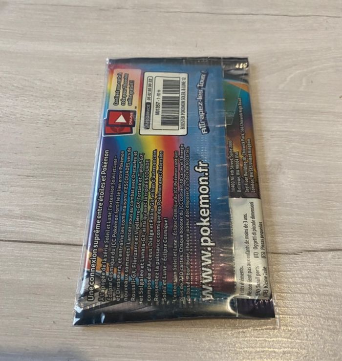 Booster Pokémon SL12 Éclipse Cosmique - photo numéro 2