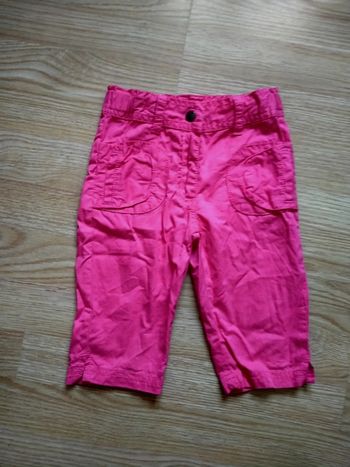 Panta court rose. U collection.
Taille 3 ans