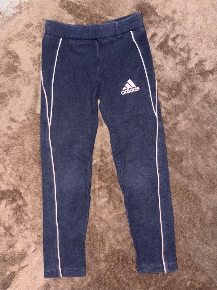 Lot de 11 vêtements fille taille 5 ans en très bon état - photo numéro 2