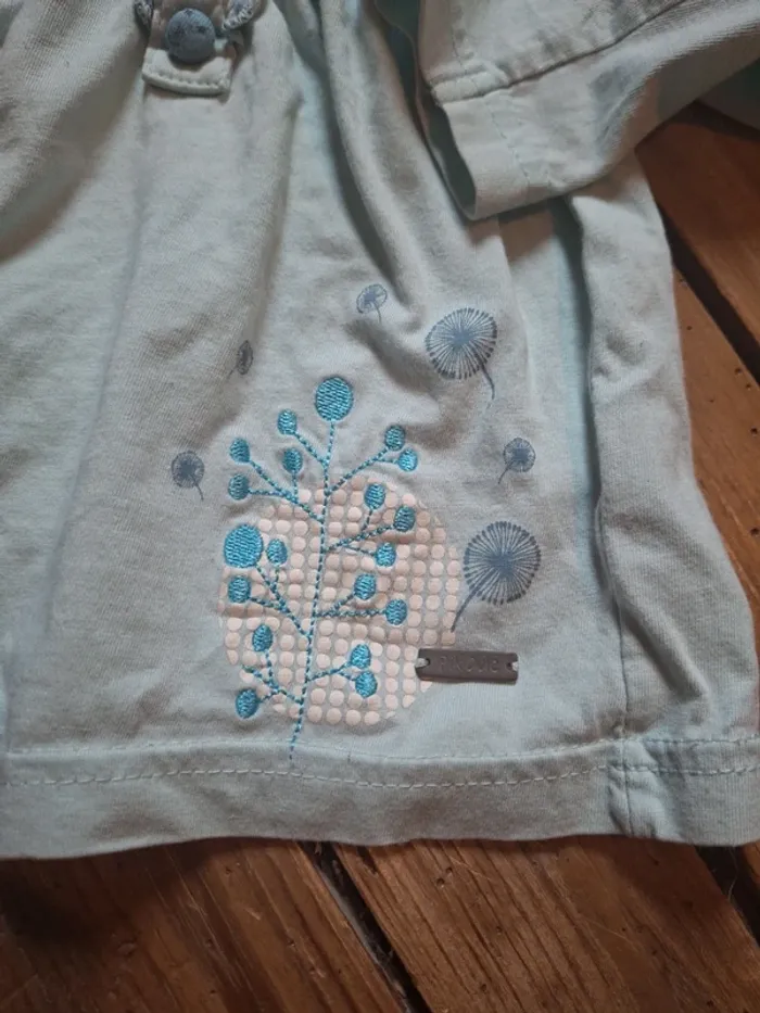 Tshirt taille 12 mois - photo numéro 2
