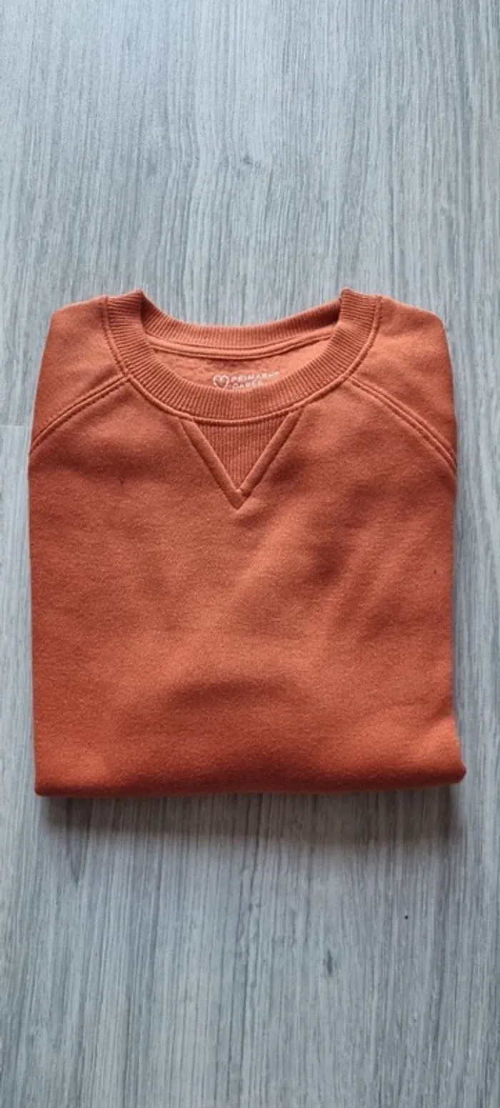 Sweat orange neuf 6/7ans 120cm