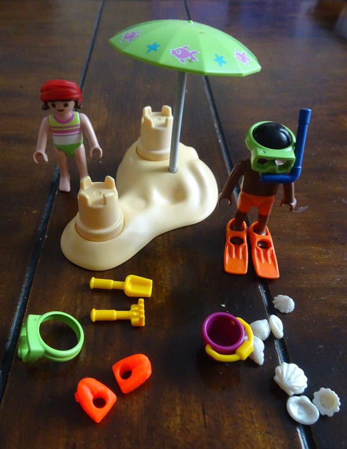 Playmobil Summer fun Piscine toboggan 6673 + 8 petites boites Playmobil plage - photo numéro 8