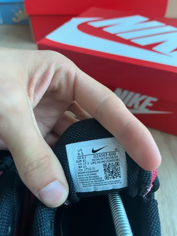 Nike Air Max Plus Bred Reflective Taille 43 - photo numéro 6