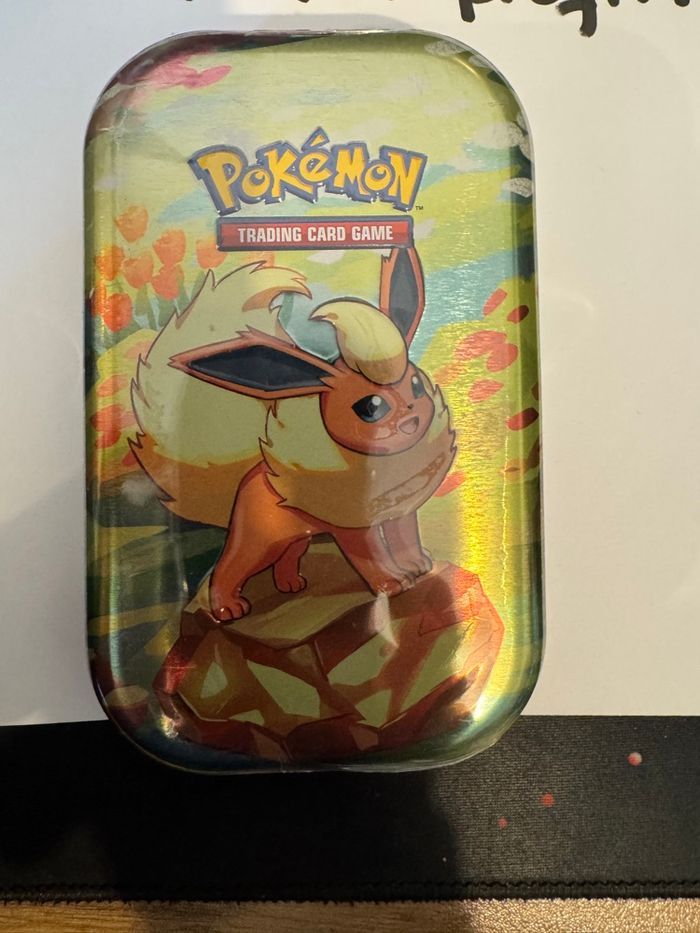 Pokémon mini tins pyroli 8.5 évolution prismatique - photo numéro 2