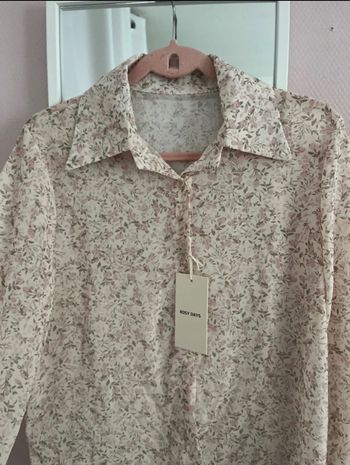 Chemise fleurie - neuve avec étiquette