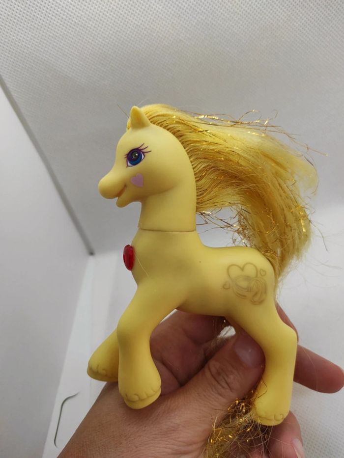 My Little Pony mein kleines G2 princess golden dream Hasbro #geektradeponeyg2 - photo numéro 5