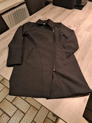 Manteau kiabi taille 38 neuf