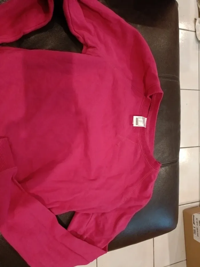 Sweat Decathlon xs fushia - photo numéro 2