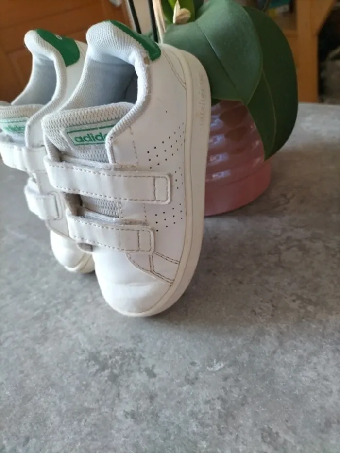 Baskets taille 23 Adidas - photo numéro 2