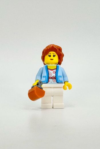 Lego Ideas Le Jardin Botanique : La Visiteuse à la tenue printanière (visage double) - NEUF