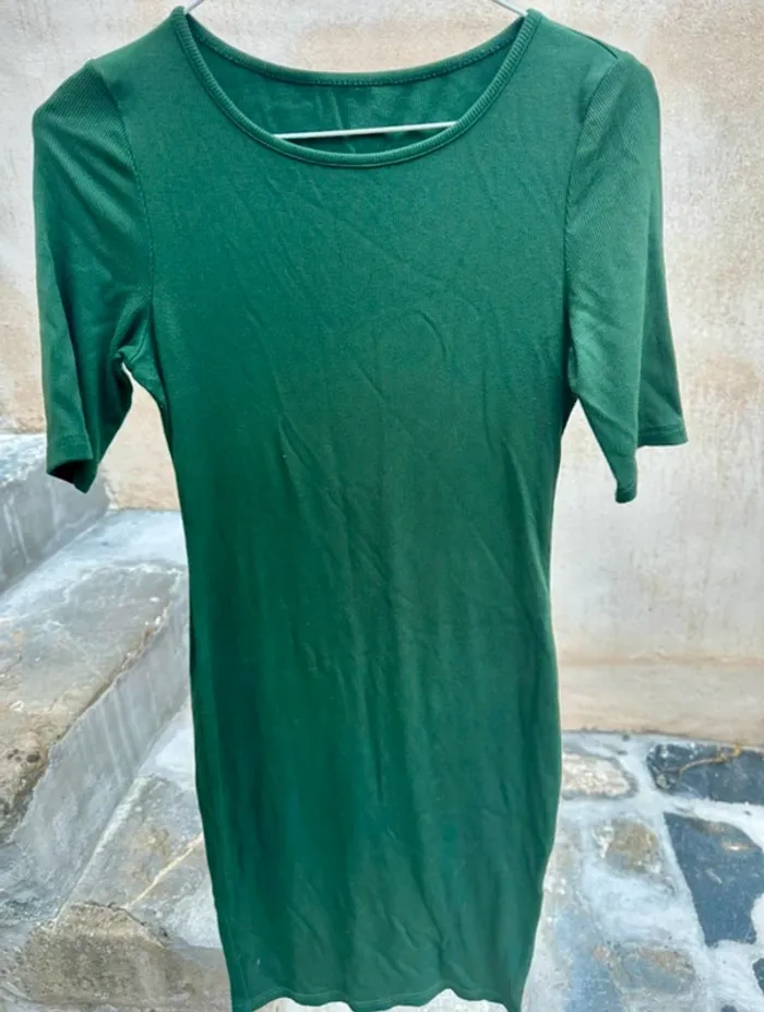 Robe moulante - photo numéro 3