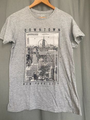 T-shirt garçon 👦 XS - Primark