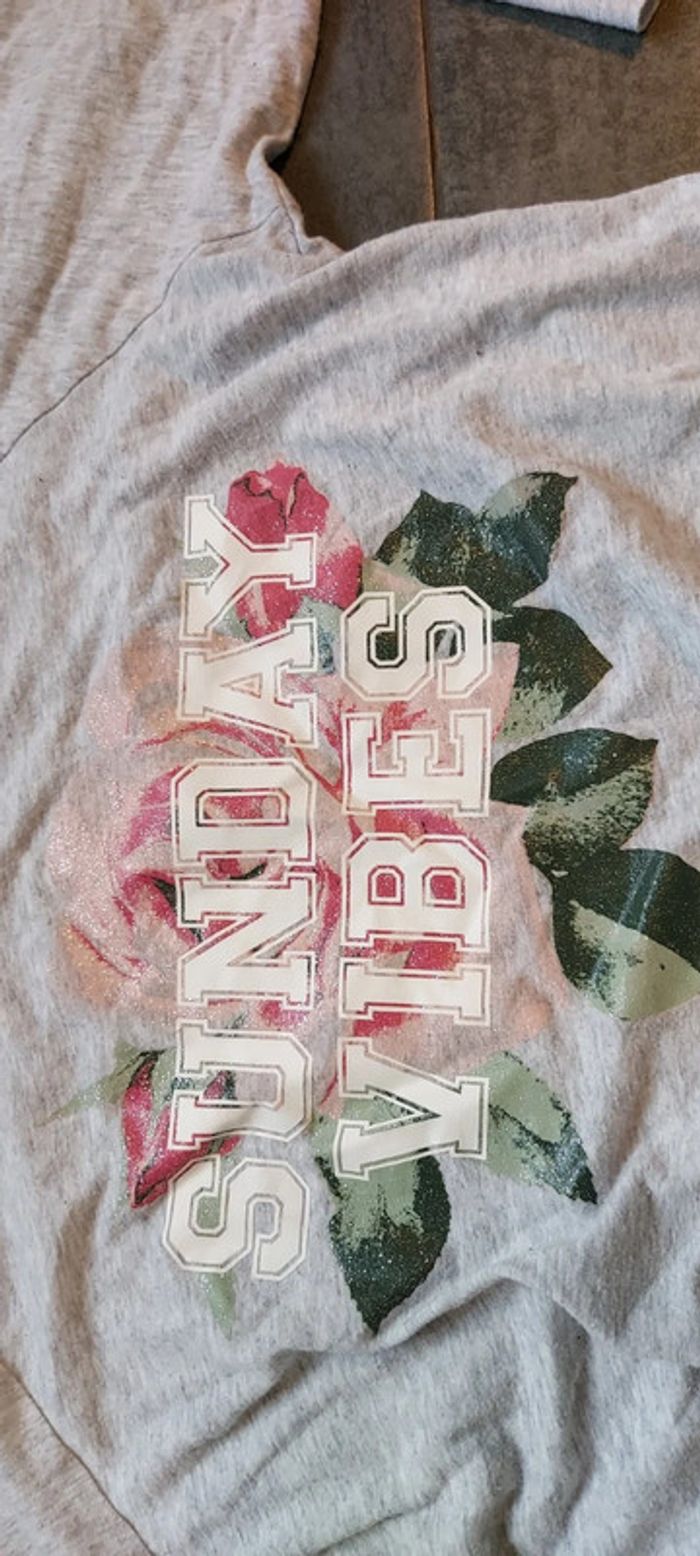 T shirt gris clair, manches 3/4, H&M, taille 14/16 ans - photo numéro 3