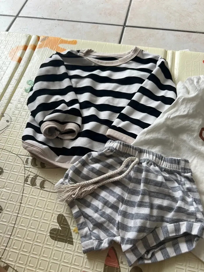Lot 2 t-shirts + 1 short – 18/24 mois bon état - photo numéro 7