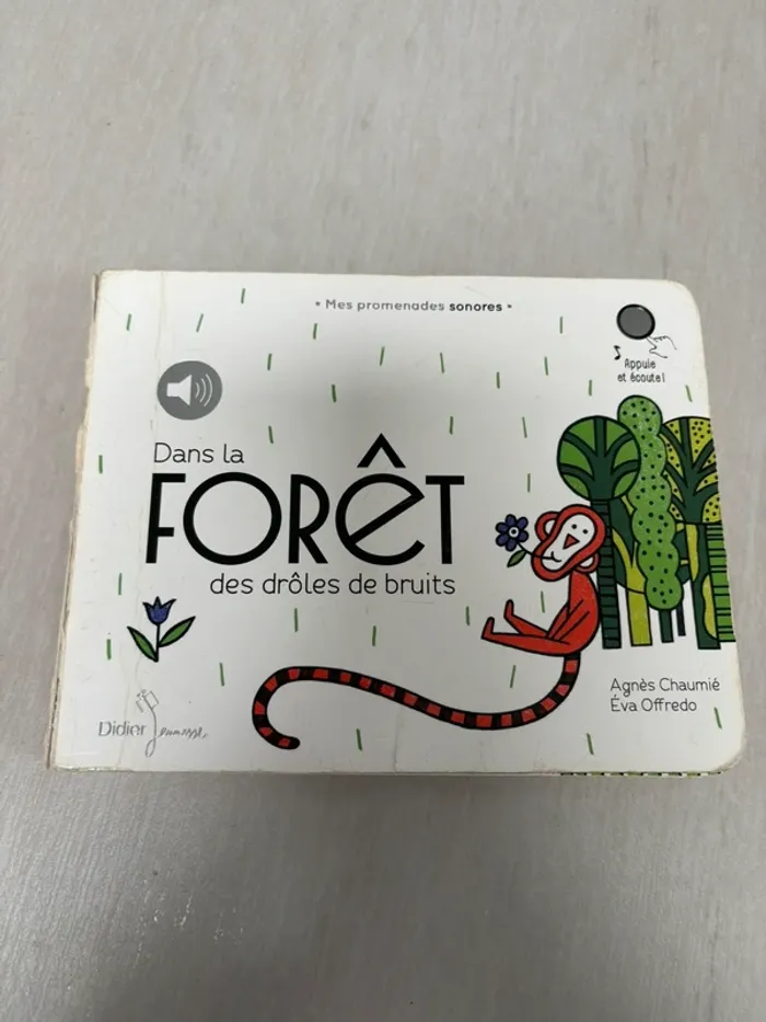 Dans la forêt des drôles de bruits