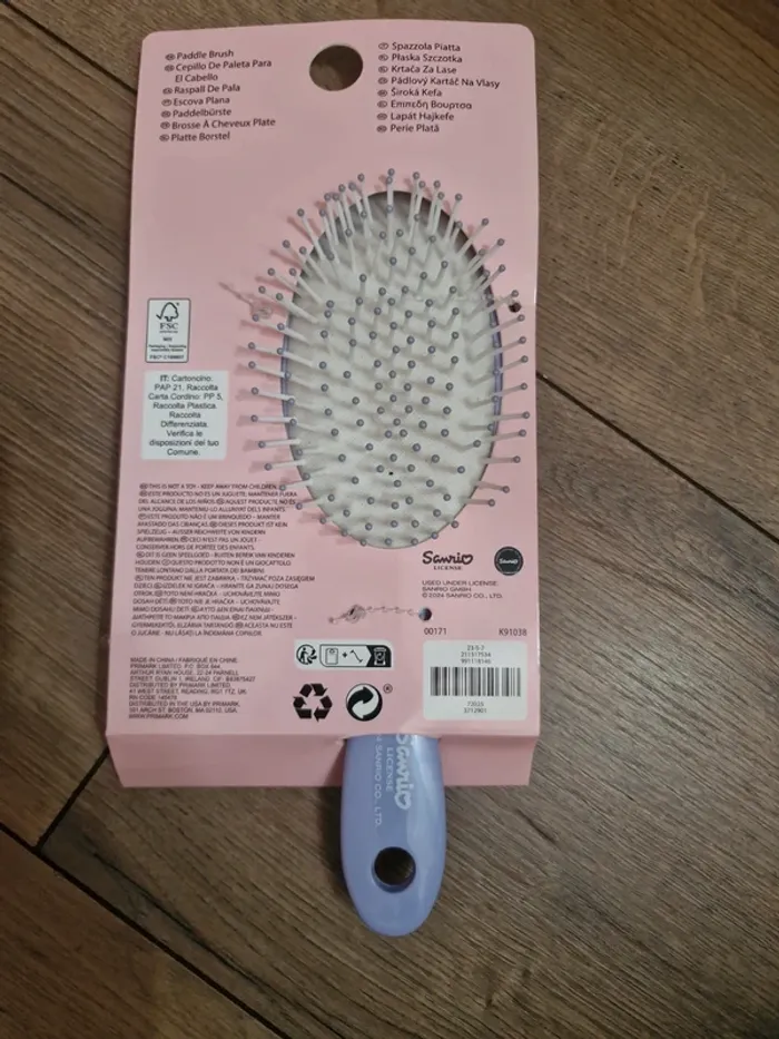 Neuf 👉 brosse Kuromi hellokitty and friends - photo numéro 2