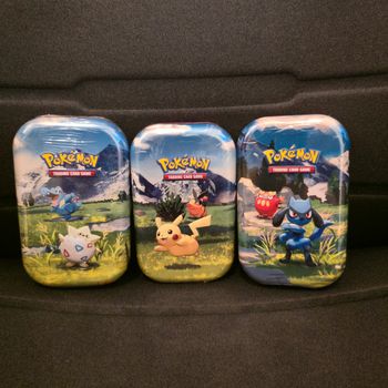 Pokémon Lot de 3 Mini Tin ME2.5 Héros Trascendants (Togepi/Pikachu/Riolu)
