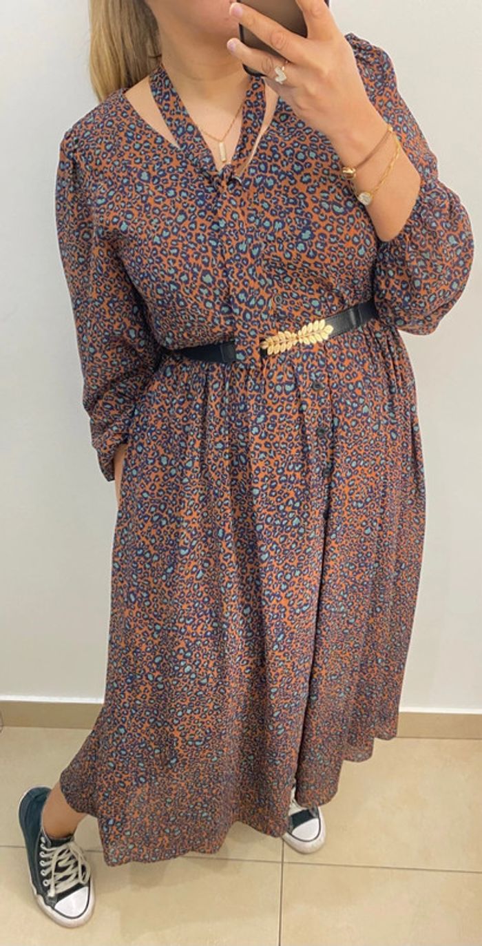 Superbe Robe Longue Imprimée Léopard Taille M - photo numéro 4