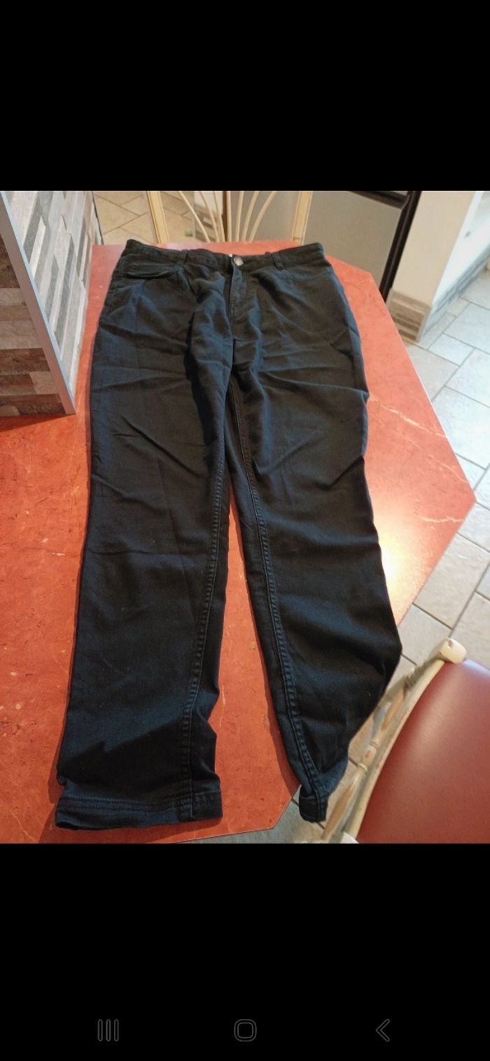 Jean femme taille 46 - photo numéro 2